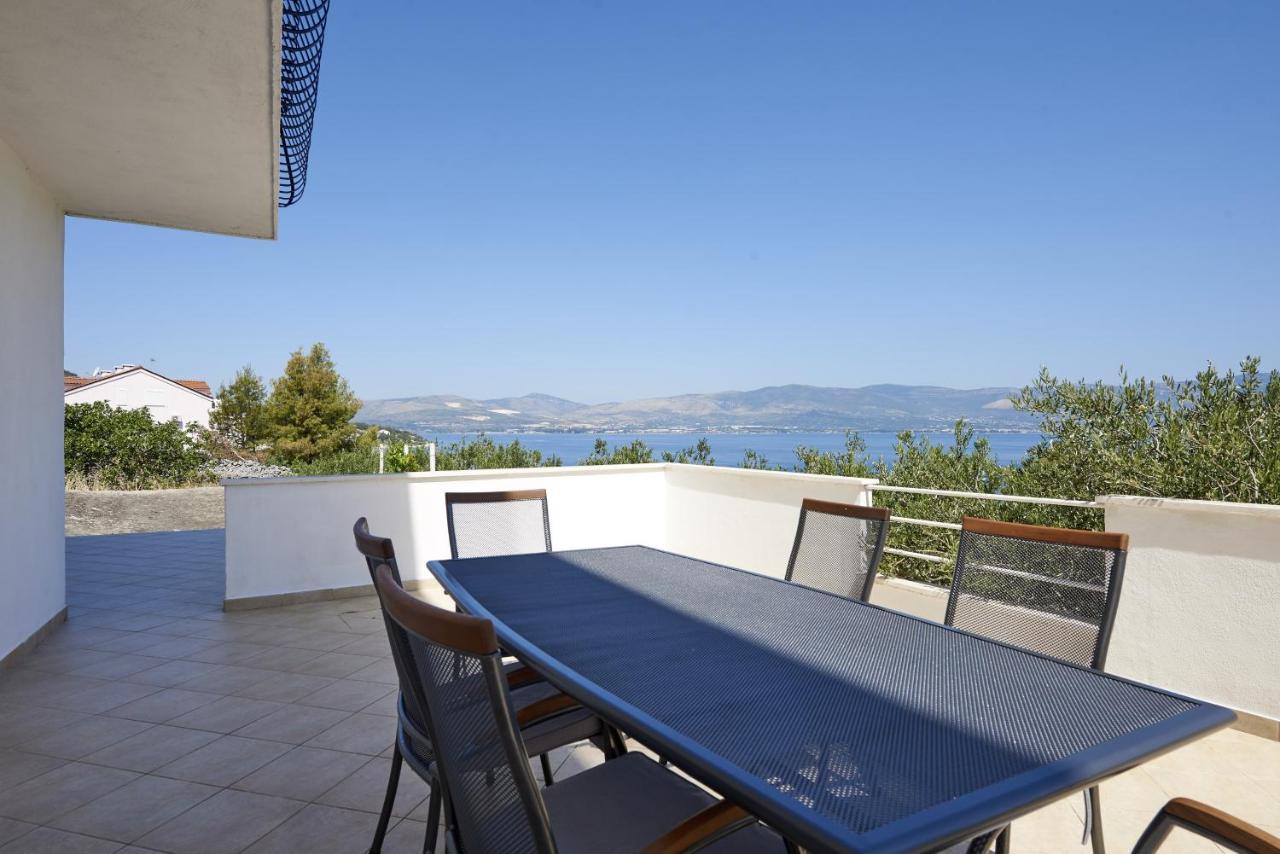 Apartments By The Sea Slatine, Ciovo - 15504 Extérieur photo