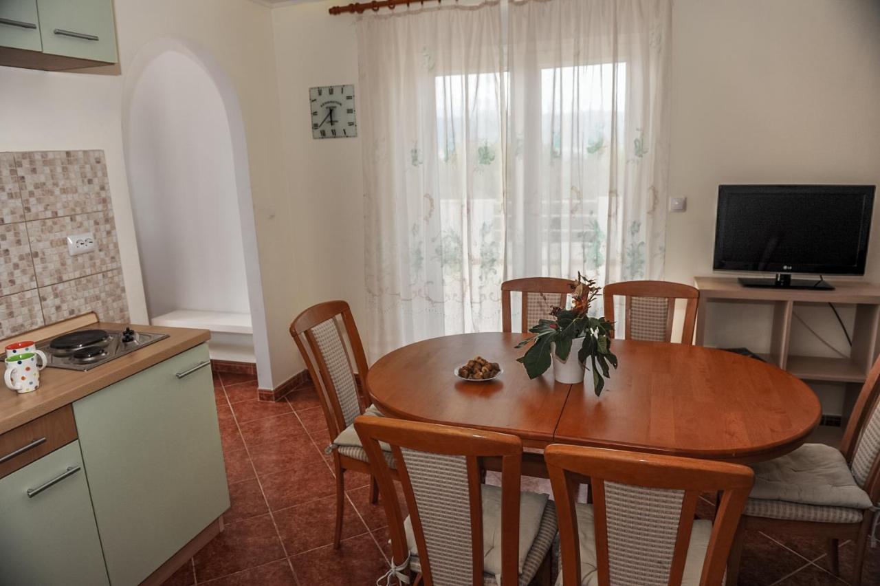 Apartments By The Sea Slatine, Ciovo - 15504 Extérieur photo