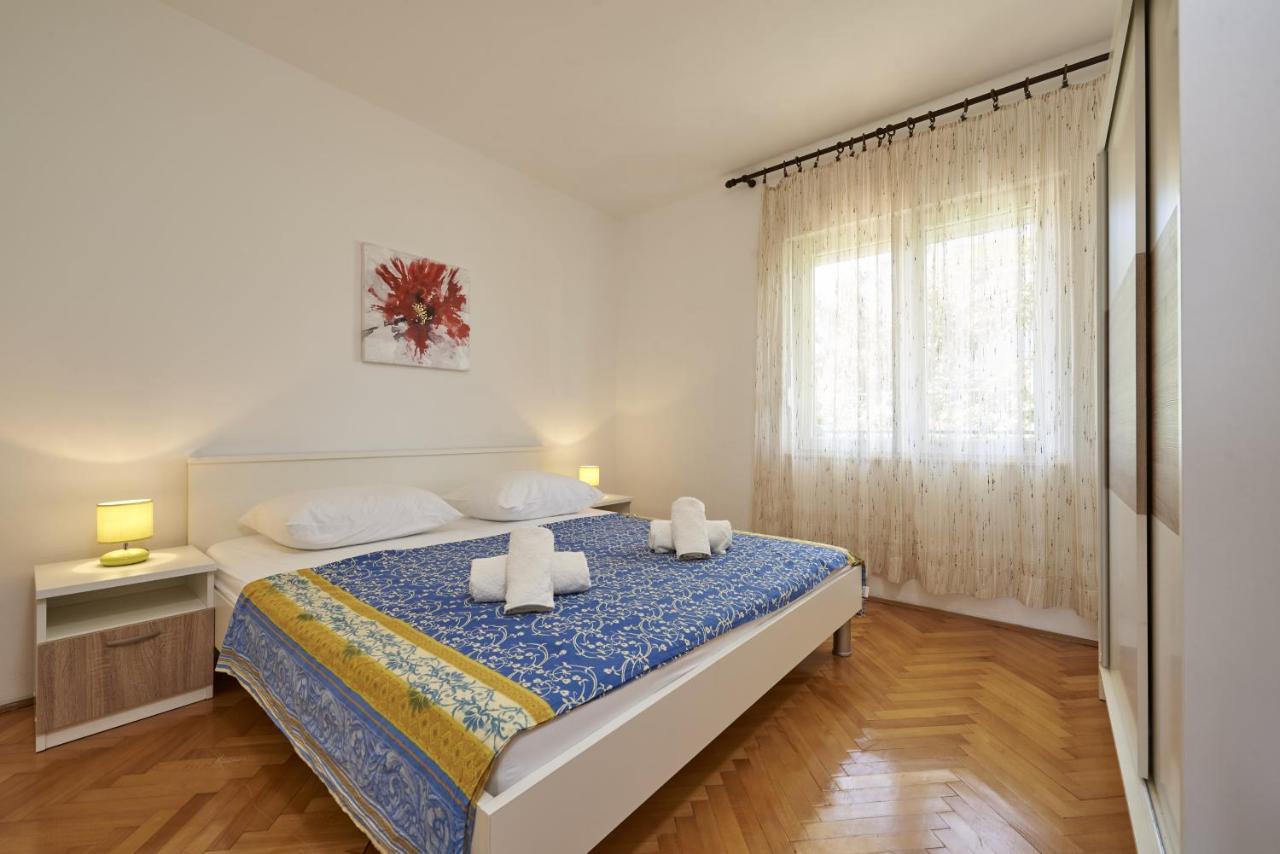Apartments By The Sea Slatine, Ciovo - 15504 Extérieur photo